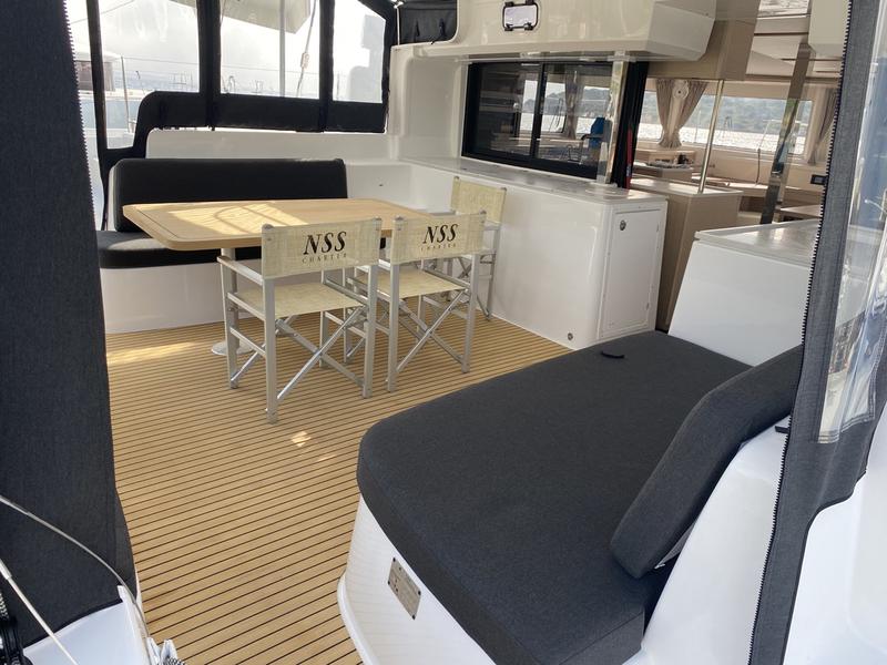 Book yachts online - catamaran - Lagoon 46 - Archè II - rent