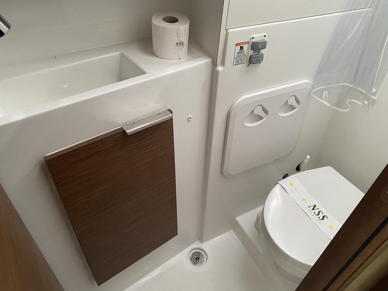 Book yachts online - catamaran - Lagoon 40 - Koralia - rent