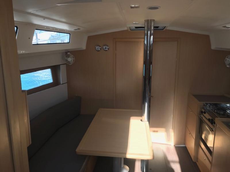 Book yachts online - sailboat - Oceanis 38.1 - Zosma - rent