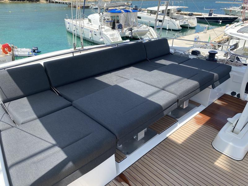Book yachts online - catamaran - Lagoon 52F (5 cab) - Naka (MAR) - rent