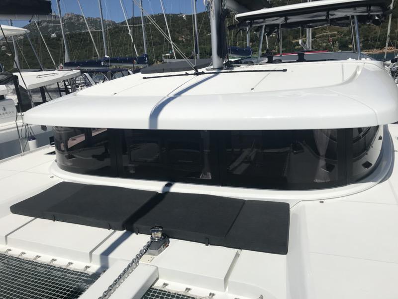 Book yachts online - catamaran - Lagoon 42 - Zippiri (WM, Inverter, Heating) - rent