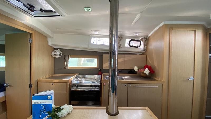 Book yachts online - sailboat - Oceanis 35.1 - Nodus - rent