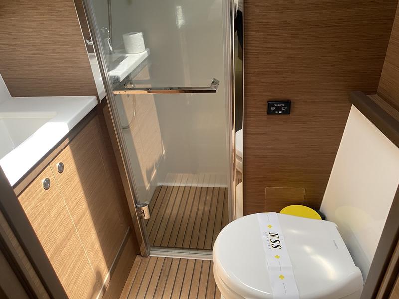 Book yachts online - catamaran - Lagoon 52F (5 cab) - Naka (PTP)  - rent
