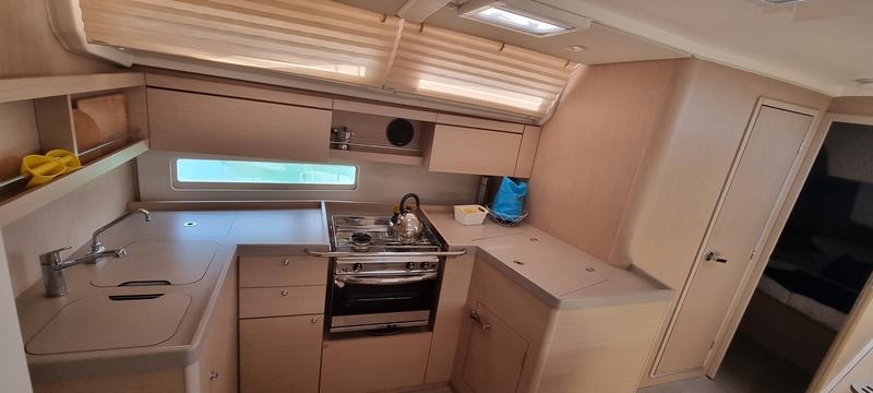 Book yachts online - sailboat - Oceanis 40.1 (3cab) - Aries - rent