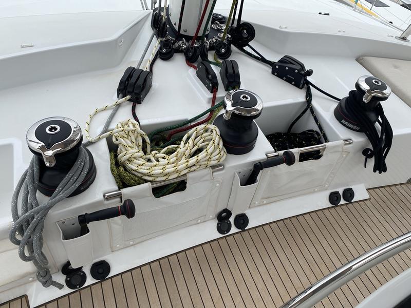 Book yachts online - catamaran - Lagoon 52F (5 cab) - Big Daddy - rent