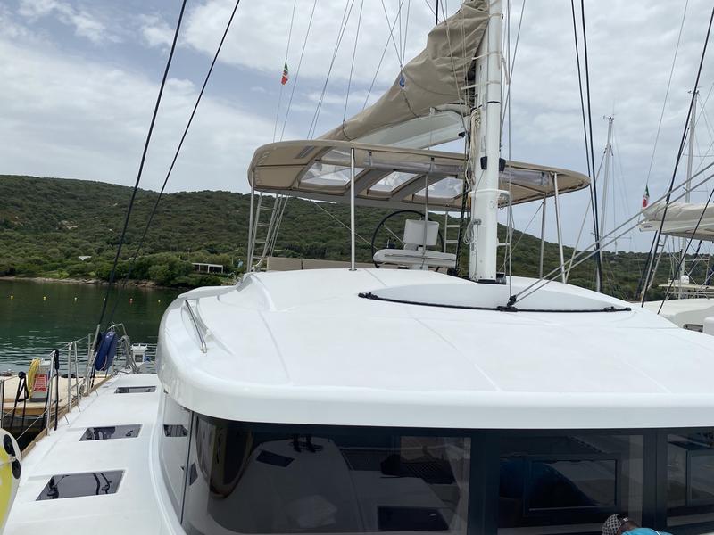 Book yachts online - catamaran - Lagoon 52F (5 cab) - Big Daddy - rent