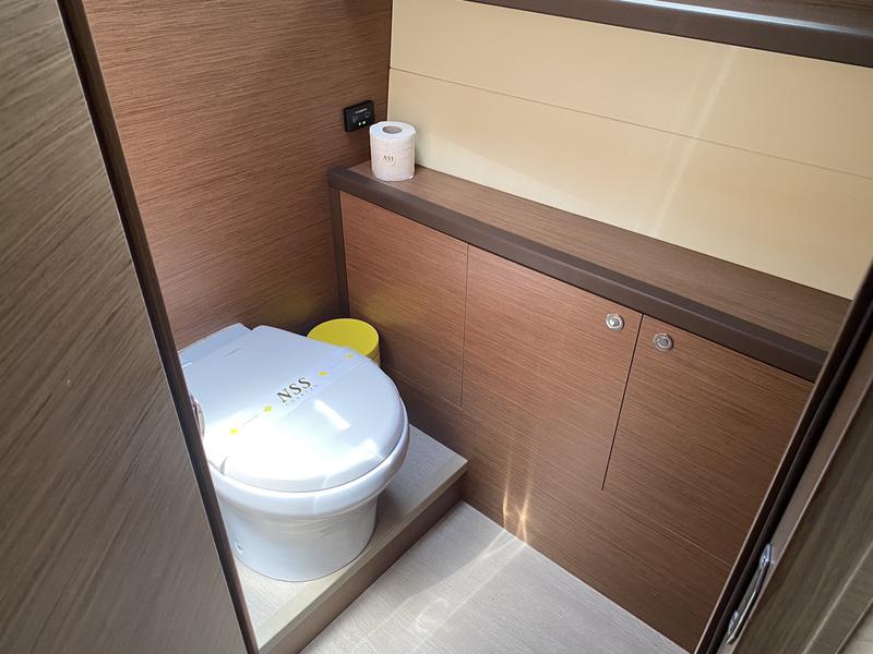 Book yachts online - catamaran - Lagoon 52F (5 cab) - Naka (A/C, WM, Generator, Inverter, Tender Lift) - rent