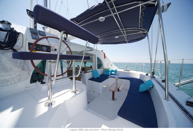 Book yachts online - catamaran - Lagoon 380 - Naos (Watermaker) - rent