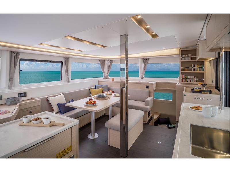 Book yachts online - catamaran - Lagoon 46 - Lucas - rent