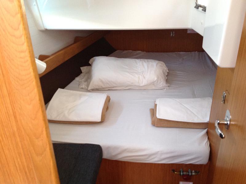 Book yachts online - sailboat - Bavaria Cr 41 - Sheratan - rent