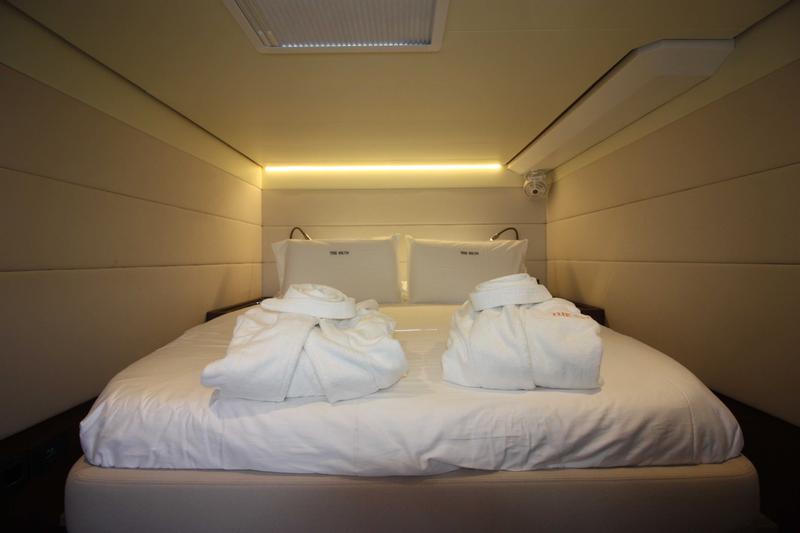 Book yachts online - catamaran - Lagoon 620 (10+3) - The Sun (MAR)  (5 cab + 3 crew) (AC, WM, Generator, Inverter, Tender Lift) - rent