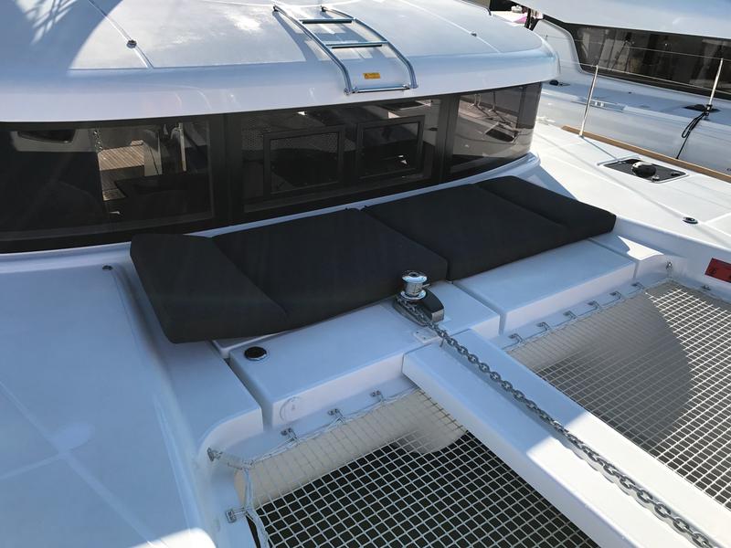 Book yachts online - catamaran - Lagoon 40 - Saudade (Watermaker) - rent