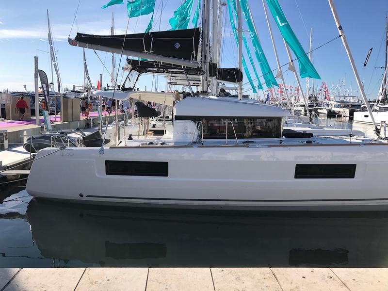 Book yachts online - catamaran - Lagoon 40 - Saudade (Watermaker) - rent