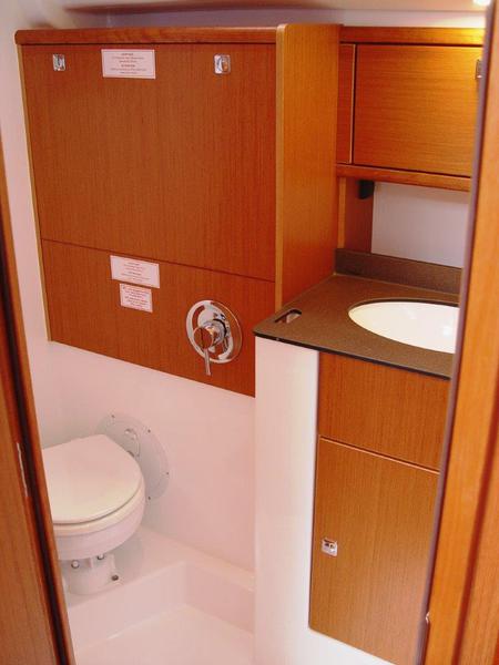 Book yachts online - sailboat - Bavaria Cruiser 51 - Zedaron - rent