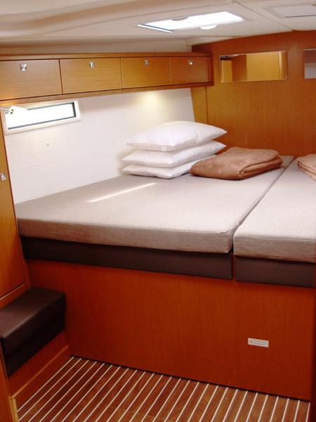 Book yachts online - sailboat - Bavaria Cruiser 51 - Zedaron - rent