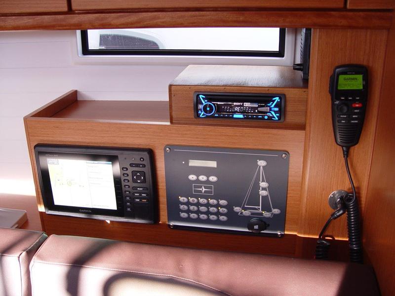 Book yachts online - sailboat - Bavaria Cruiser 46 - Sadira - rent