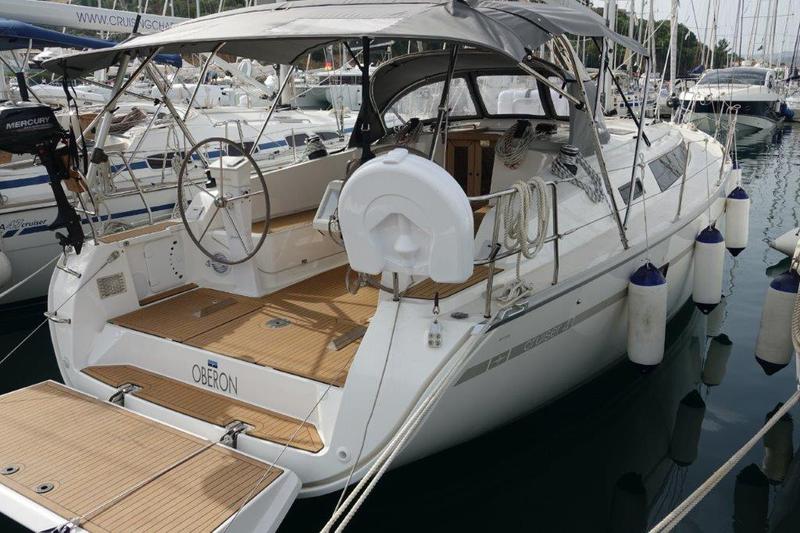 Book yachts online - sailboat - Bavaria Cruiser 41 - Oberon - rent