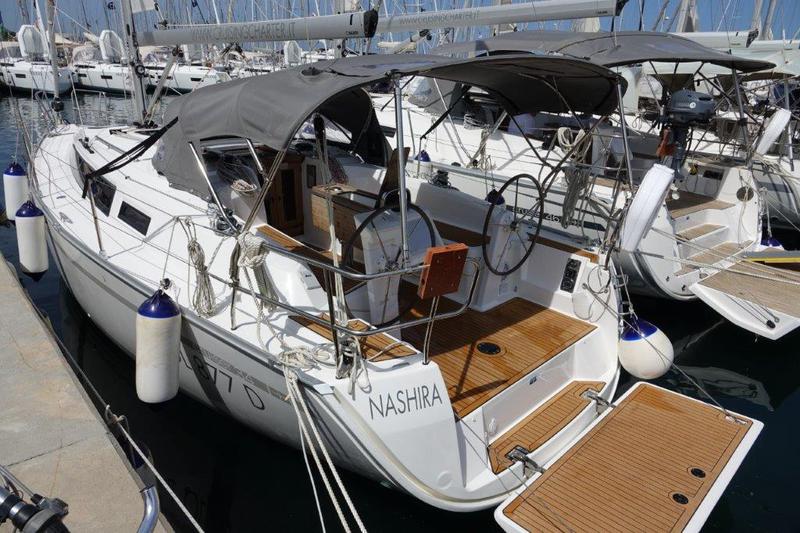 Book yachts online - sailboat - Bavaria Cruiser 34 - Nashira - rent