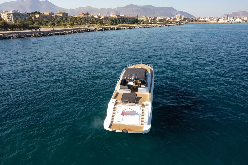 Book yachts online - motorboat - Leopard 23 - Maeva Star - rent