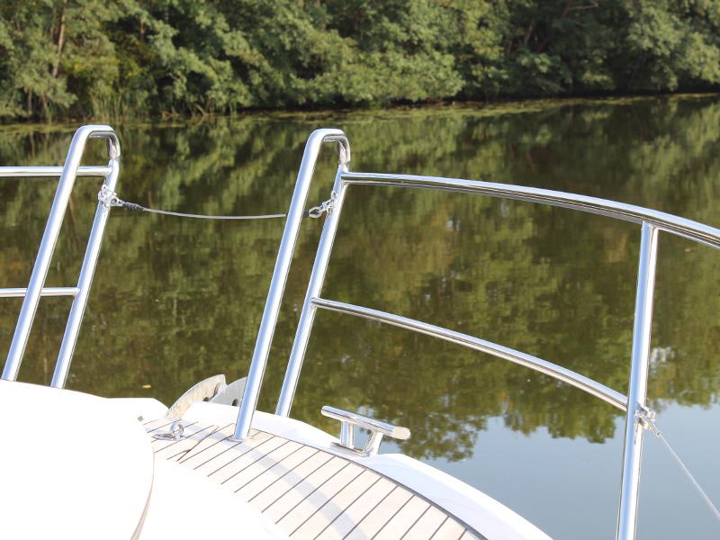Book yachts online - motorboat - Bavaria S29 OPEN - Spirit of St. Tropez - rent