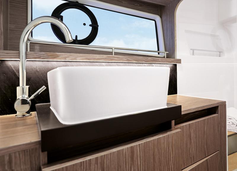 Book yachts online - motorboat - Sealine F430 - BLUE LAGOON - rent