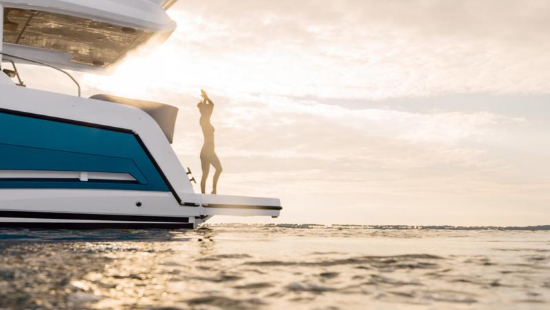 Book yachts online - motorboat - Sealine F430 - BLUE LAGOON - rent
