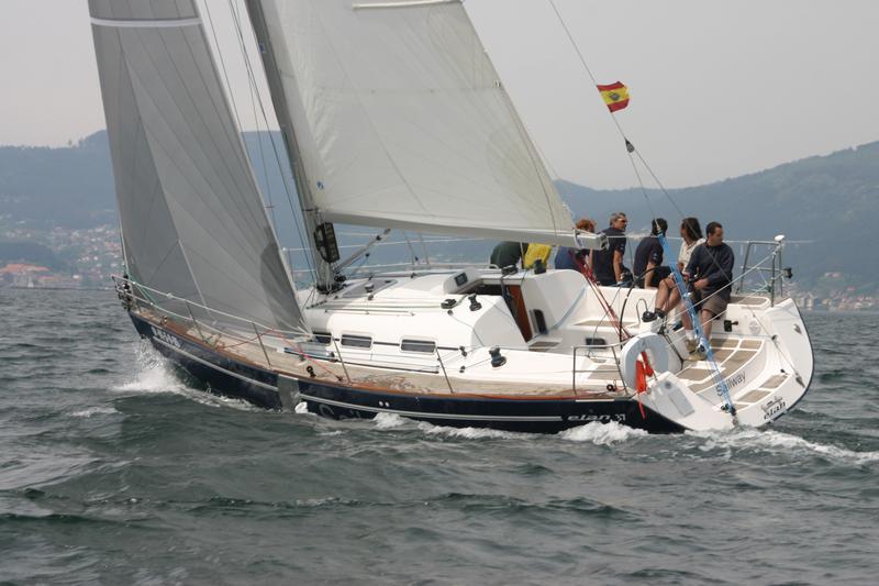 Book yachts online - sailboat - Elan Performance 37 - Sailway Uno - rent
