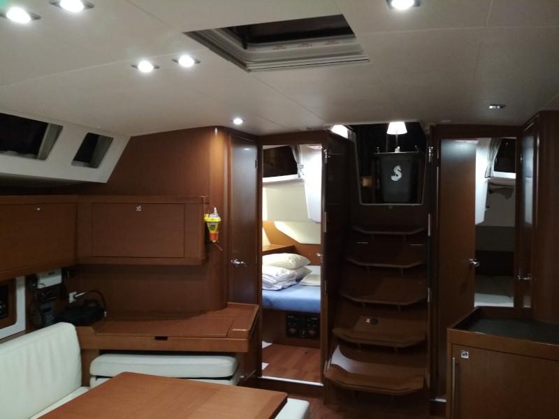 Book yachts online - sailboat - Oceanis 45 - Dark Horse 2 (watermaker) - rent
