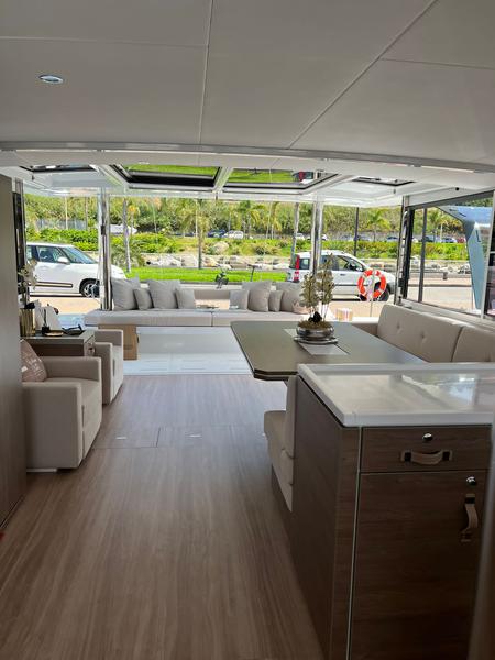 Book yachts online - catamaran - Bali 5.4 - Virginia - rent