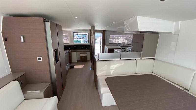 Book yachts online - catamaran - Bali 4.8 Anna - Anna - rent