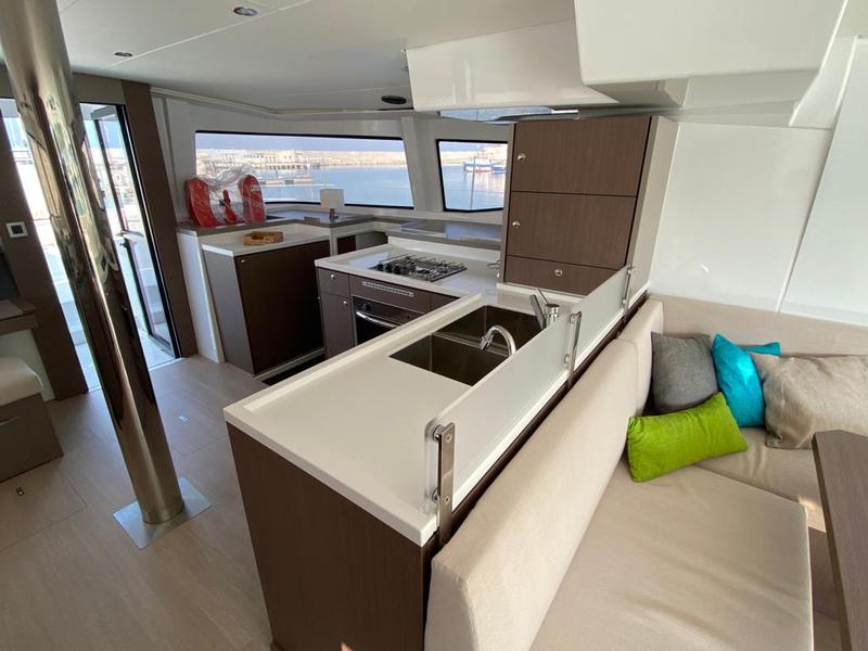 Book yachts online - catamaran - Bali 4.8 Terra - Terra - rent