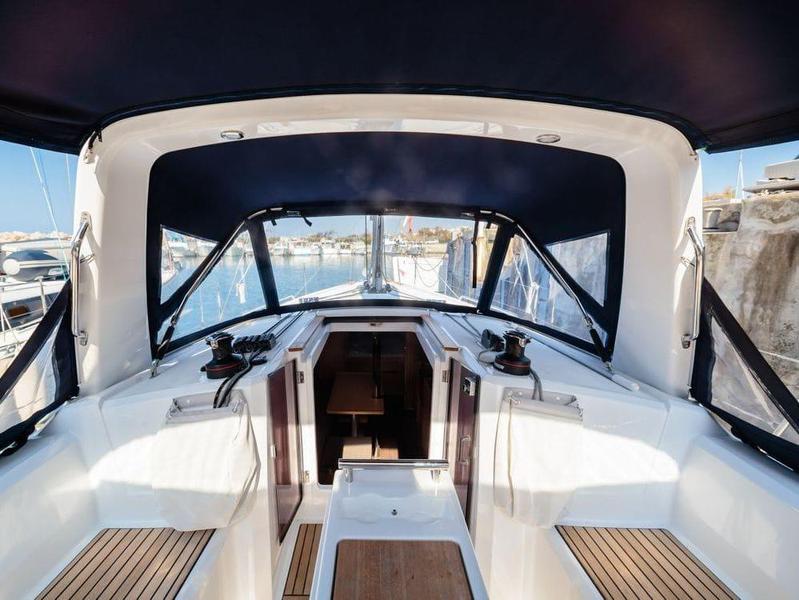Book yachts online - sailboat - Oceanis 35.1 - Altamarea - rent