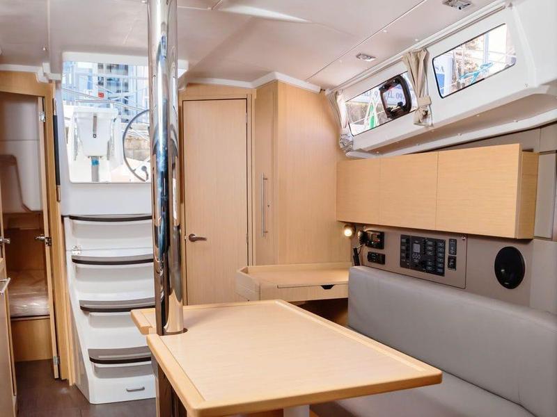 Book yachts online - sailboat - Oceanis 35.1 - Altamarea - rent