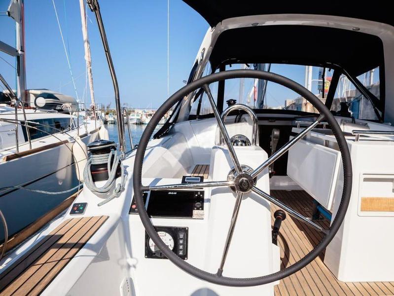 Book yachts online - sailboat - Oceanis 35.1 - Altamarea - rent