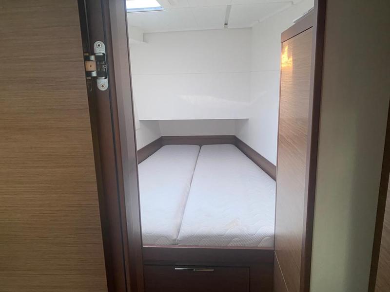 Book yachts online - catamaran - Lagoon 40 - Regolo - rent
