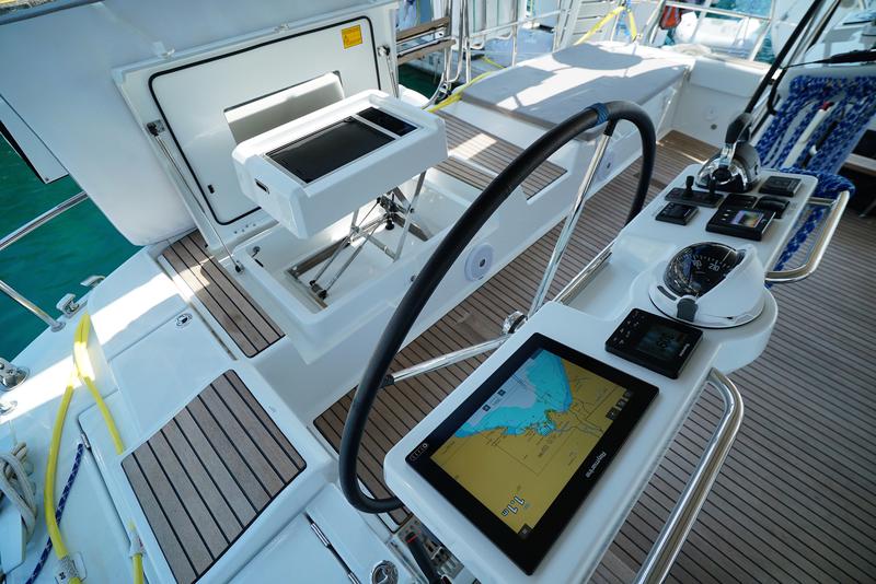 Book yachts online - sailboat - Jeanneau 64 - Freedom - rent