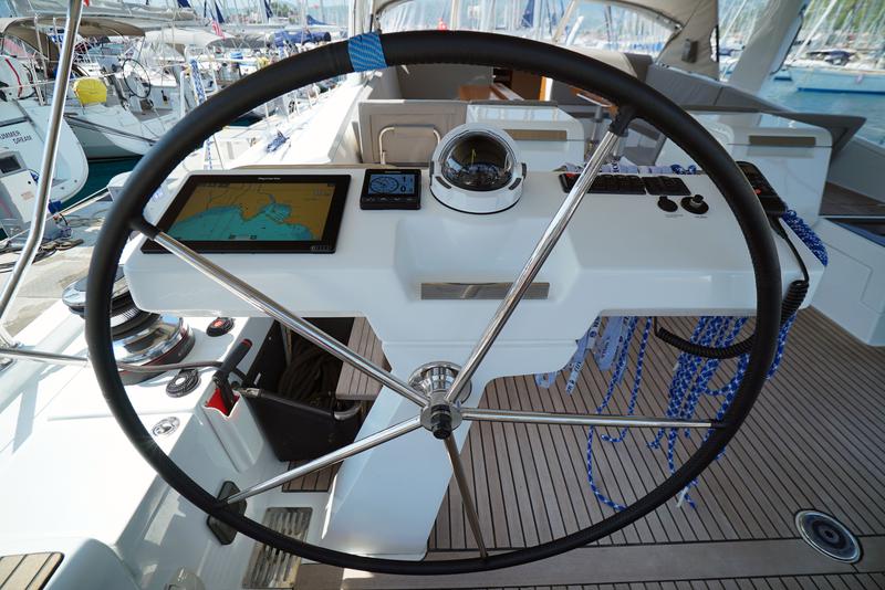 Book yachts online - sailboat - Jeanneau 64 - Freedom - rent