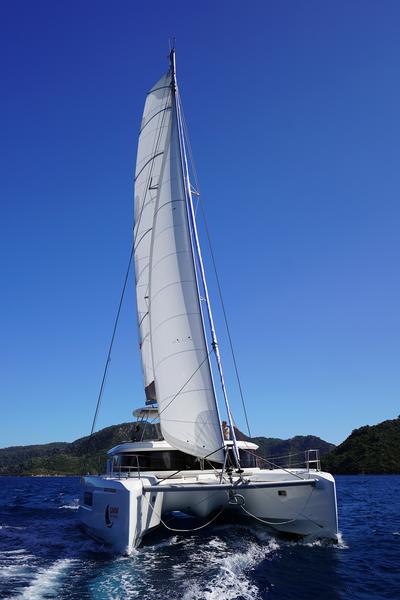Book yachts online - catamaran - Lagoon 46 - Sweet Dream - rent