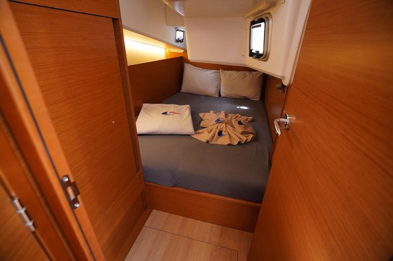 Book yachts online - sailboat - Sun Odyssey 410 - Free Me - rent