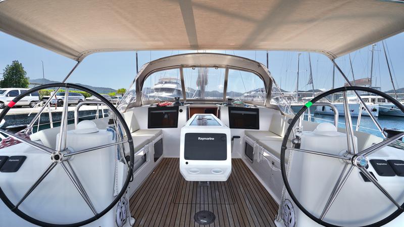 Book yachts online - sailboat - Dufour 460 Grand Large - Red Pepper - rent
