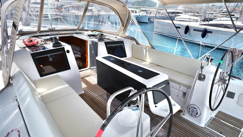 Book yachts online - sailboat - Dufour 460 Grand Large - Red Pepper - rent