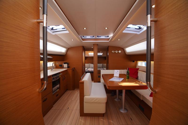Book yachts online - sailboat - Jeanneau 54 - Cappuccino Due - rent