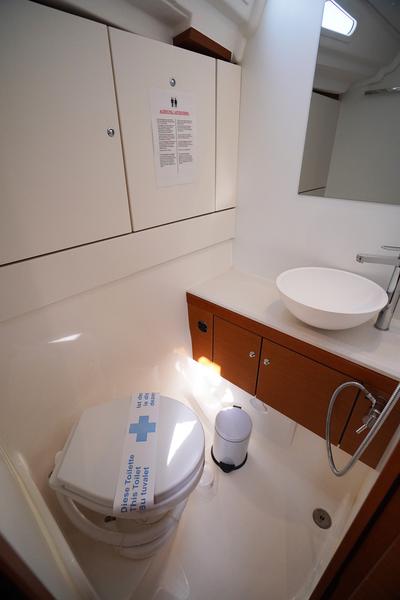 Book yachts online - sailboat - Jeanneau 54 - Cappuccino Due - rent