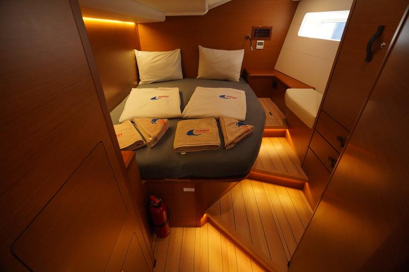Book yachts online - sailboat - Jeanneau 54 - Cappuccino Due - rent