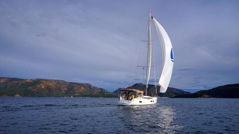 Book yachts online - sailboat - Jeanneau 51 - Selinim - rent
