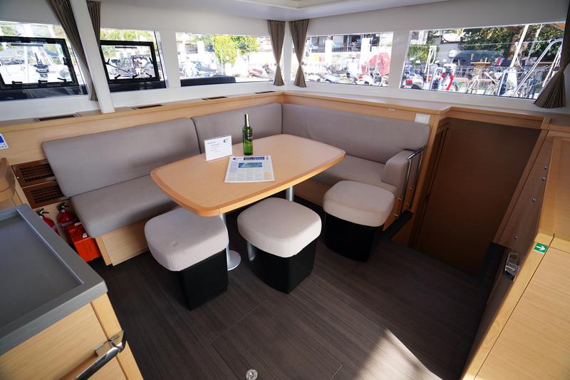 Book yachts online - catamaran - Lagoon 450F - Big Dream - rent