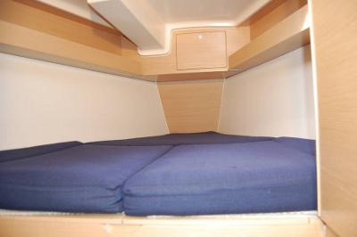 Book yachts online - sailboat - Elan 350 - Footlose - rent