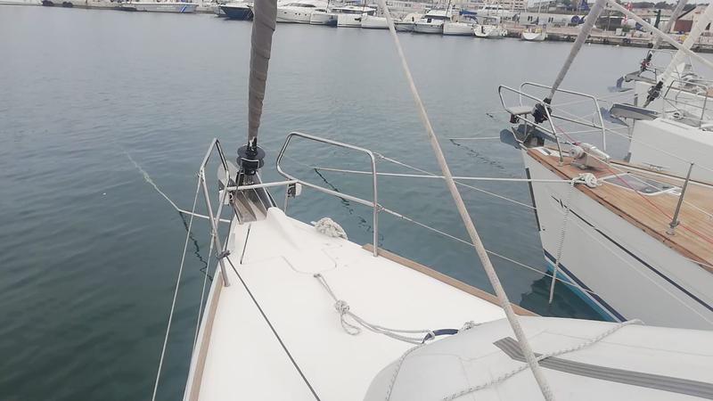 Book yachts online - sailboat - Sun Odyssey 439 - Captain Ginos - rent