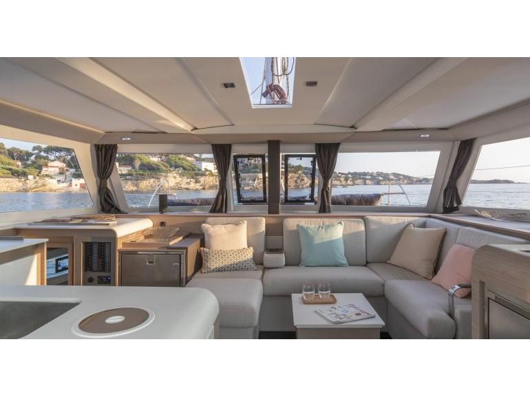 Book yachts online - catamaran - Isla 40 - Carpe Vitam - rent