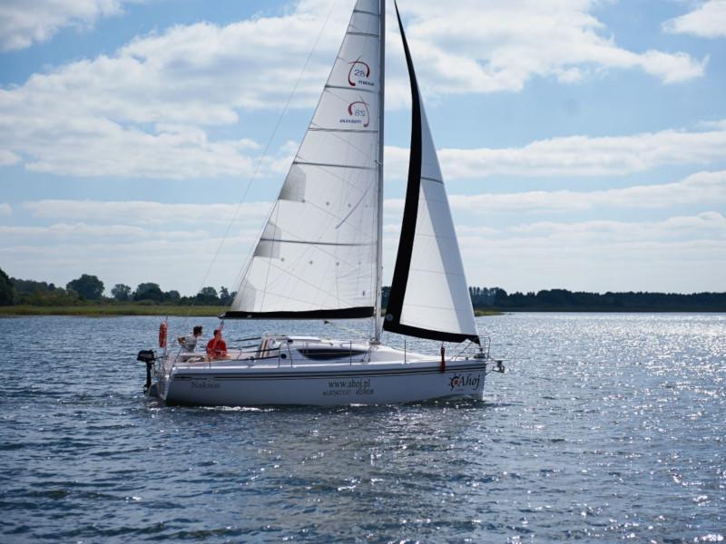 Book yachts online - sailboat - Maxus 28 Standard - CONDUCTUS - rent
